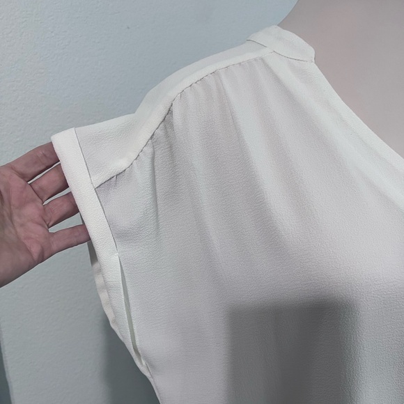 Blouse  (#058) - Picture 3 of 4